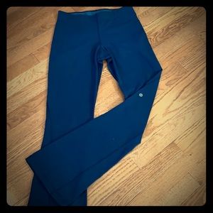 NWOT LULULEMON YOGA PANTS